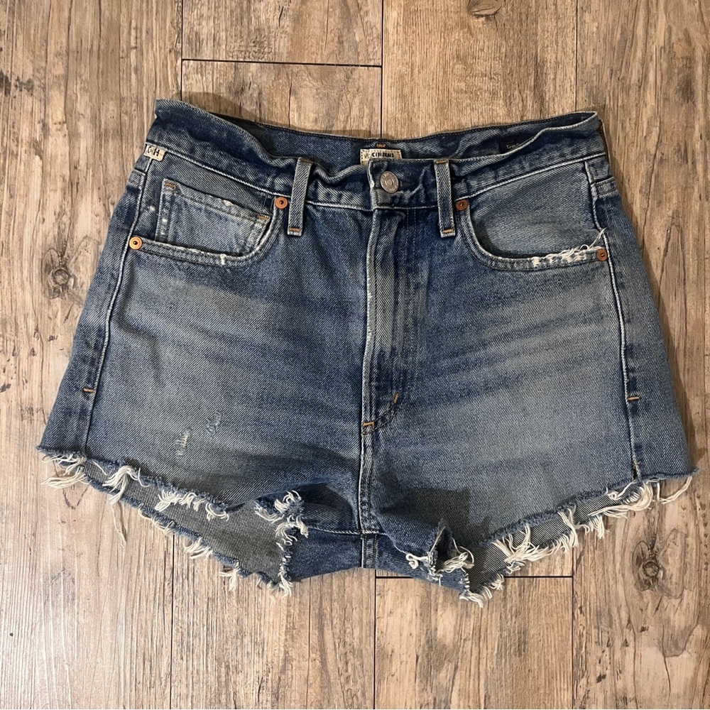 Women's Citizens of Humanity Shorts High Rise Slim Straight Raw Hem Size-26